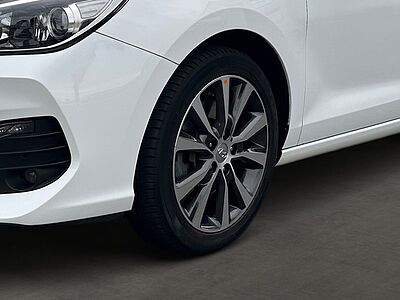 Hyundai i30 Kombi 1.6 CRDi 136PS STYLE Panoramadach, Navigationspaket