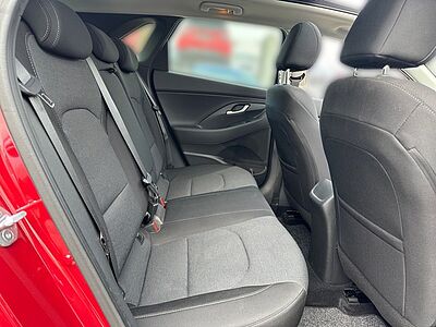 Hyundai i30 FL 5-Türer 1.5 Benzin Turbo M/T (48V) INTRO EDITION Panoramadach