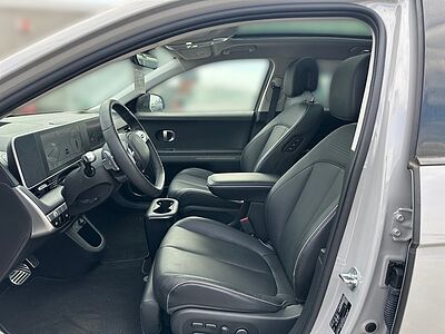 Hyundai IONIQ 5 mit Allradantrieb und 72,6kWh Batt., UNIQ-Paket inkl. Relax-Paket und Pa