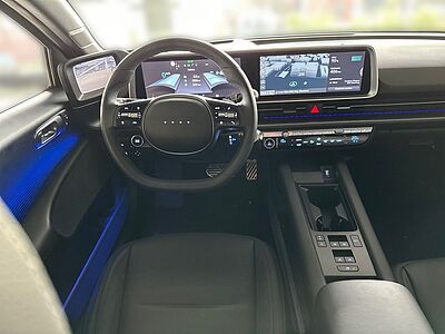 Hyundai IONIQ 6 77,4kWh Batt. UNIQ-Paket digitale Außenspiegel Glasschiebedach