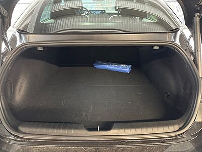 Hyundai IONIQ 6 77,4kWh Batt. UNIQ-Paket digitale Außenspiegel Glasschiebedach