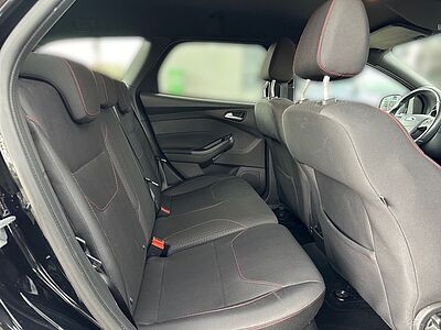 Ford Focus Tunier 1.0 EcoBoost ST-Line Facelift Automatik