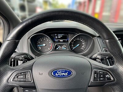 Ford Focus Tunier 1.0 EcoBoost ST-Line Facelift Automatik